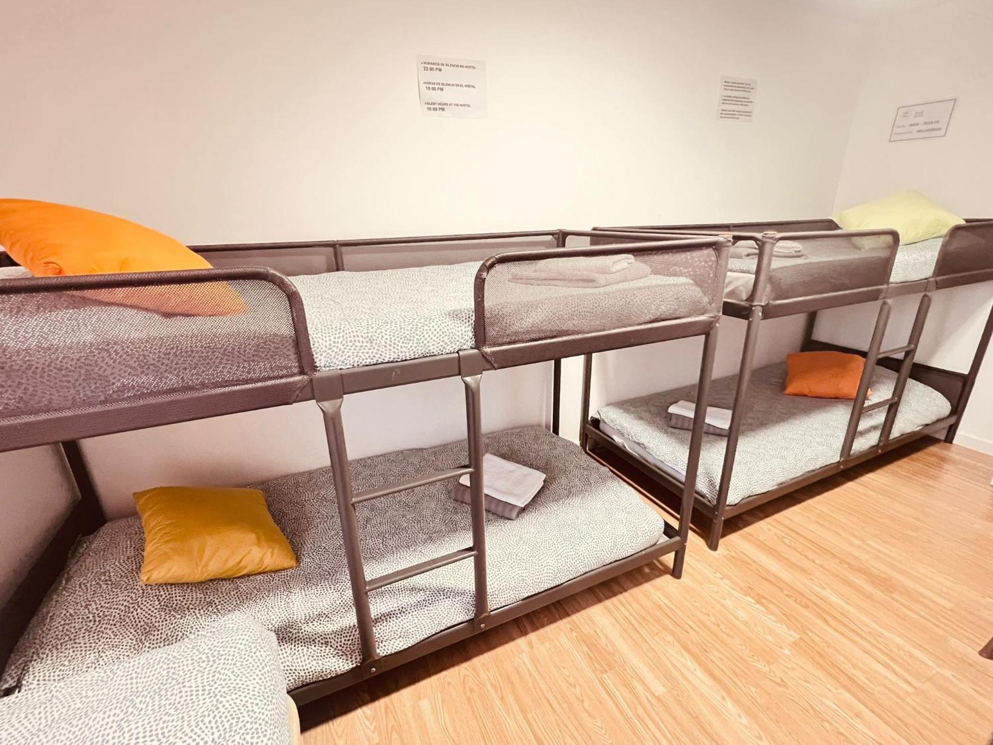 Hostel Golden Star Gião Екстериор снимка